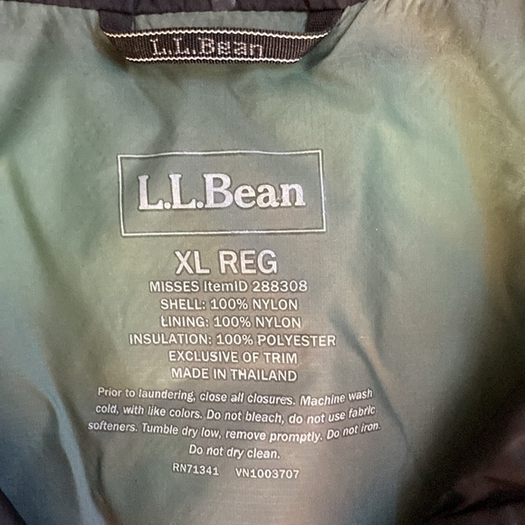 LLBean PrimaLoft black jacket - Picture 4 of 9